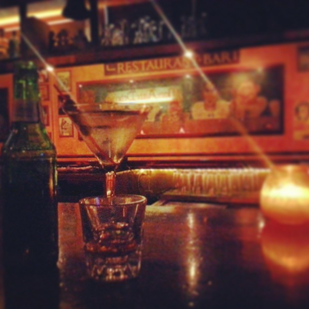 Smokey Joes | restaurant | 210 S 40th St, Philadelphia, PA 19104, USA | 2152220770 OR +1 215-222-0770