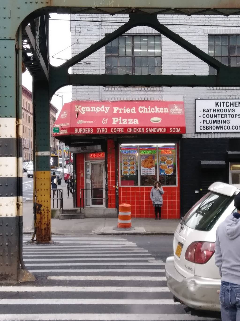 Kennedy Fried Chicken | restaurant | 2 E Tremont Ave, The Bronx, NY 10453, USA | 7184665118 OR +1 718-466-5118