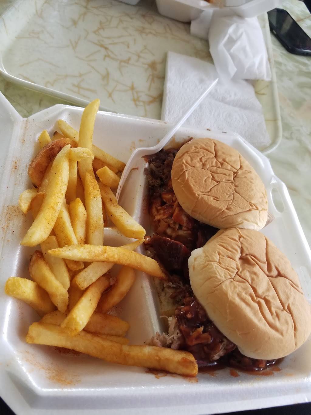 Johnsons BBQ | restaurant | 1903 S Military Hwy # 101, Chesapeake, VA 23320, USA | 7575456957 OR +1 757-545-6957