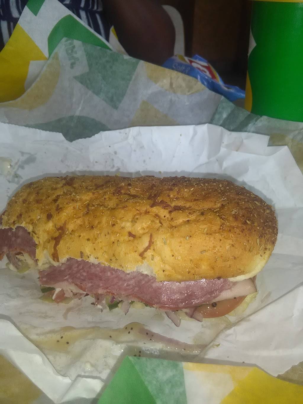 Subway | restaurant | 873 Dennison Ave SW, Birmingham, AL 35211, USA | 2054883024 OR +1 205-488-3024