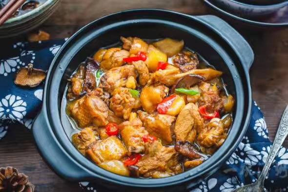 爱之味黄焖鸡 | restaurant | 100 Fourth Ave, St. Catharines, ON L2S 3P3, Canada | 9056889888 OR +1 905-688-9888