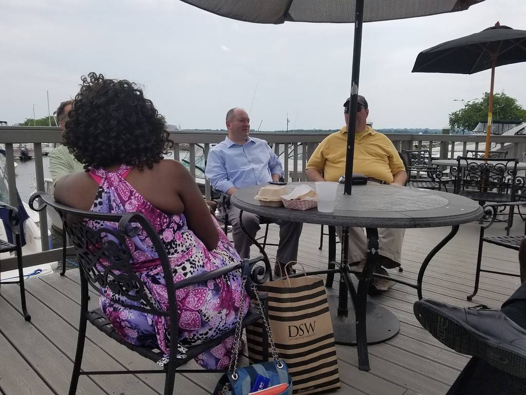 Slip Inn Bar & Grill | restaurant | 2842 Arnold Ave SW, Washington, DC 20032, USA | 2027675840 OR +1 202-767-5840