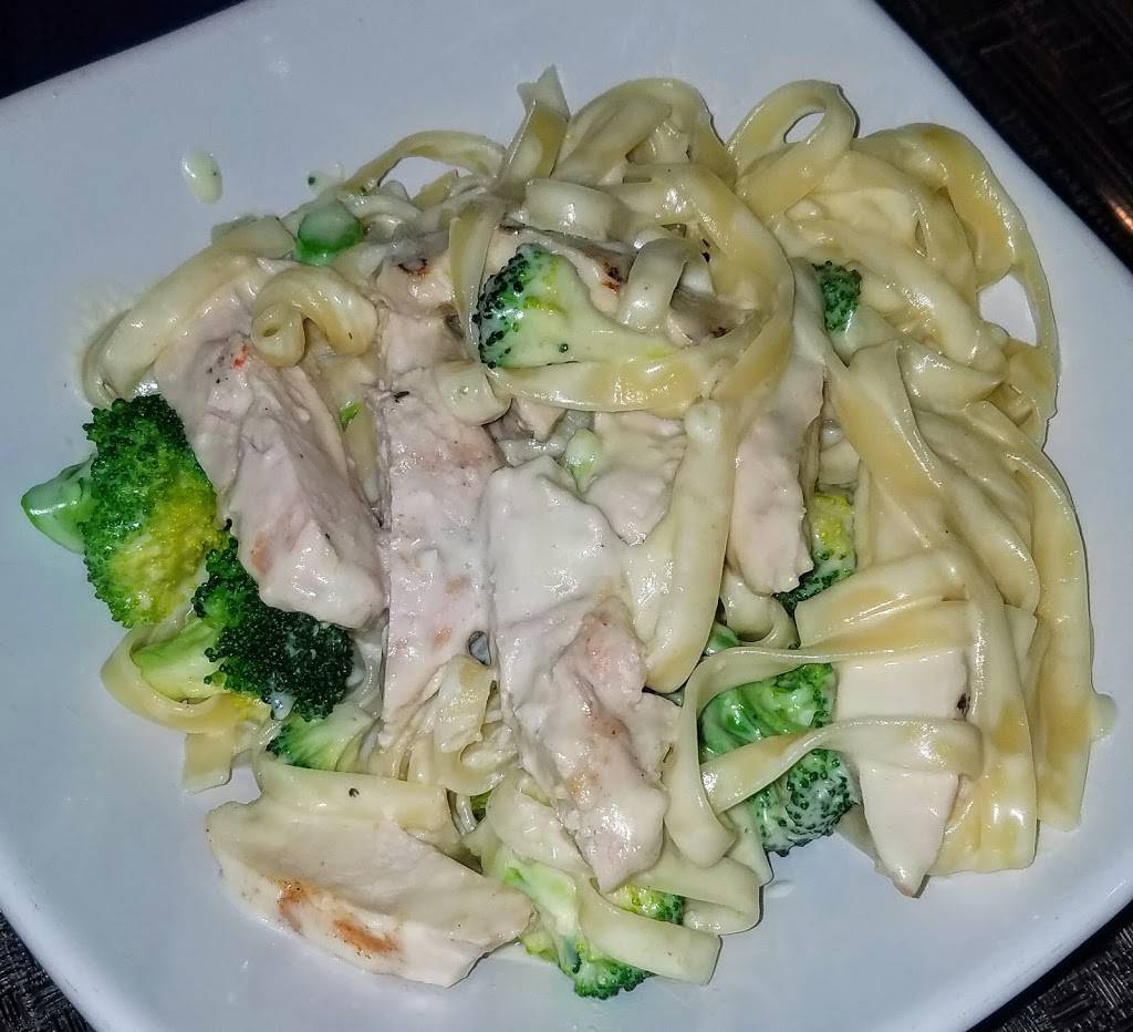 Corleones Ristorante & Bar | restaurant | 5669 Broadview Rd, Cleveland, OH 44134, USA | 2167410220 OR +1 216-741-0220