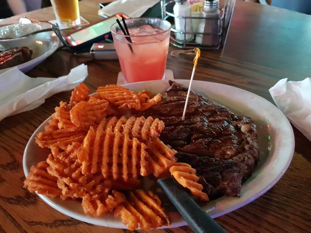 Tanners Bar & Grill- 119th | restaurant | 10146 W 119th St, Overland Park, KS 66210, USA | 9133451217 OR +1 913-345-1217