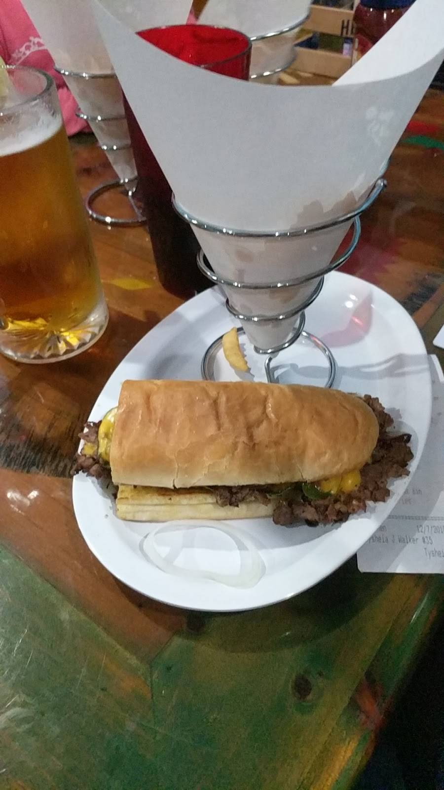 Fangs Island Food and Arcade | restaurant | 521B W Oglethorpe Hwy, Hinesville, GA 31313, USA | 9123321525 OR +1 912-332-1525