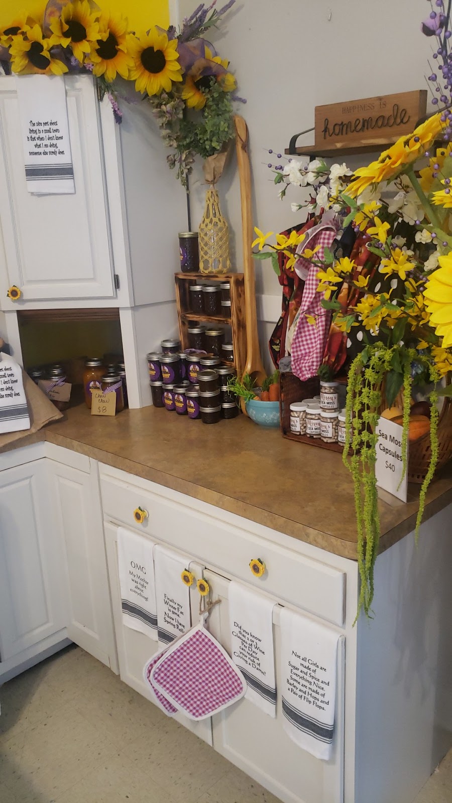 Garden Girl Foods | restaurant | 1300 W Muhammad Ali Blvd, Louisville, KY 40203, USA | 5023841600 OR +1 502-384-1600