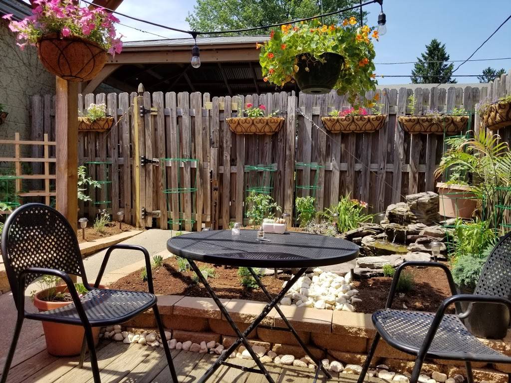 Roots Cafe | restaurant | 133 E Gay St, West Chester, PA 19380, USA | 6104550100 OR +1 610-455-0100