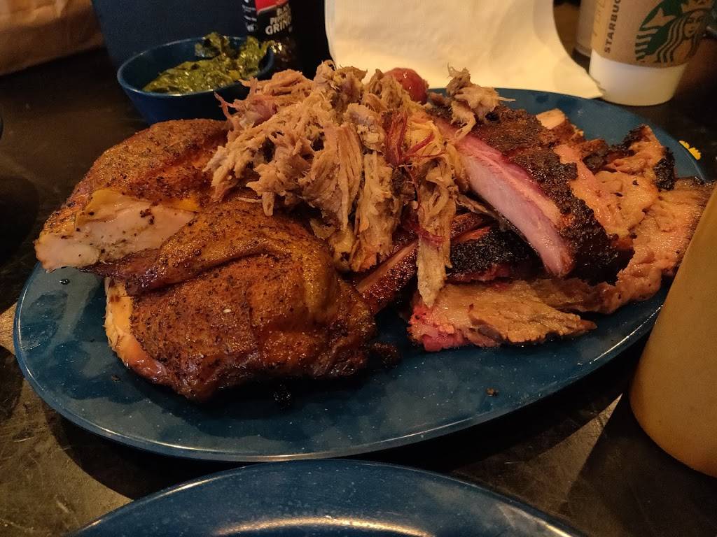 MOJO Kitchen, BBQ Pit & Blues Bar | restaurant | 1500 Beach Blvd, Jacksonville Beach, FL 32250, USA | 9042476636 OR +1 904-247-6636