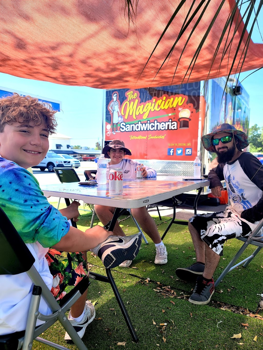 The Magician food truck | restaurant | 19201 San Carlos Blvd, Fort Myers Beach, FL 33931, USA | 2392654639 OR +1 239-265-4639