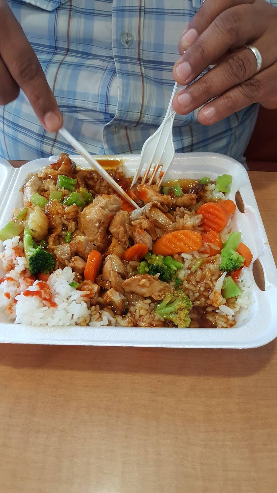 Yoshinoya Tweedy & California | restaurant | 3506 Tweedy Blvd, South Gate, CA 90280, USA | 3235649934 OR +1 323-564-9934