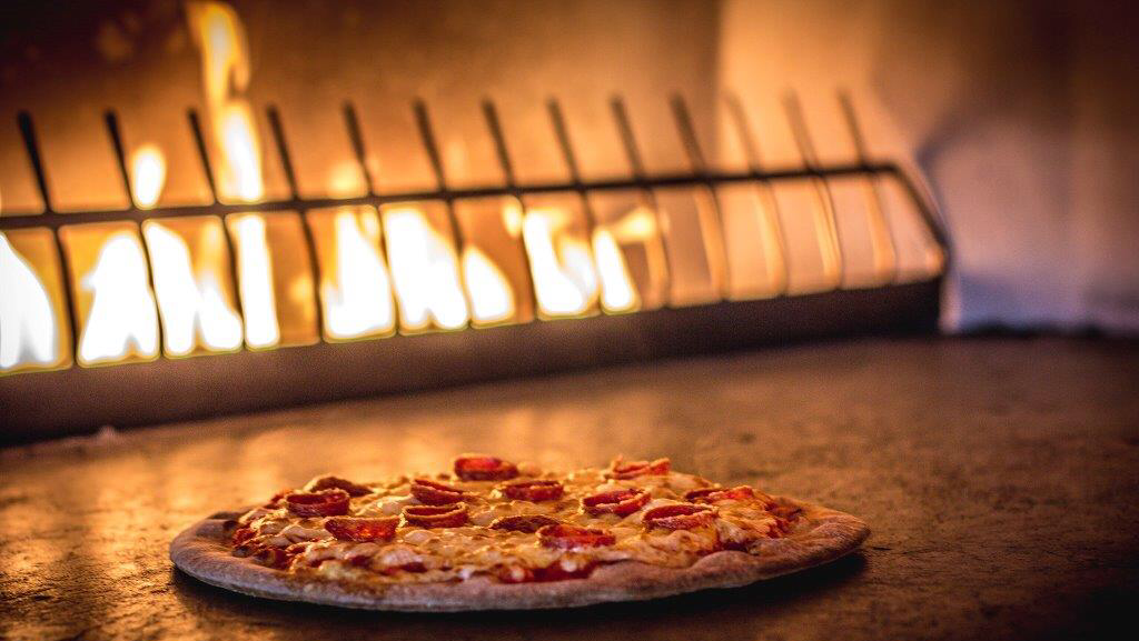 Rise Pies | restaurant | 439 Boardman Poland Rd ste a, Youngstown, OH 44512, USA | 3309654261 OR +1 330-965-4261