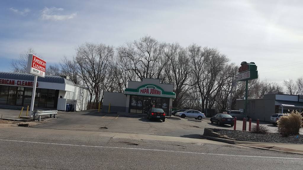 Papa Johns Pizza | restaurant | 2218 1st Capitol Dr, St Charles, MO 63301, USA | 6367241700 OR +1 636-724-1700