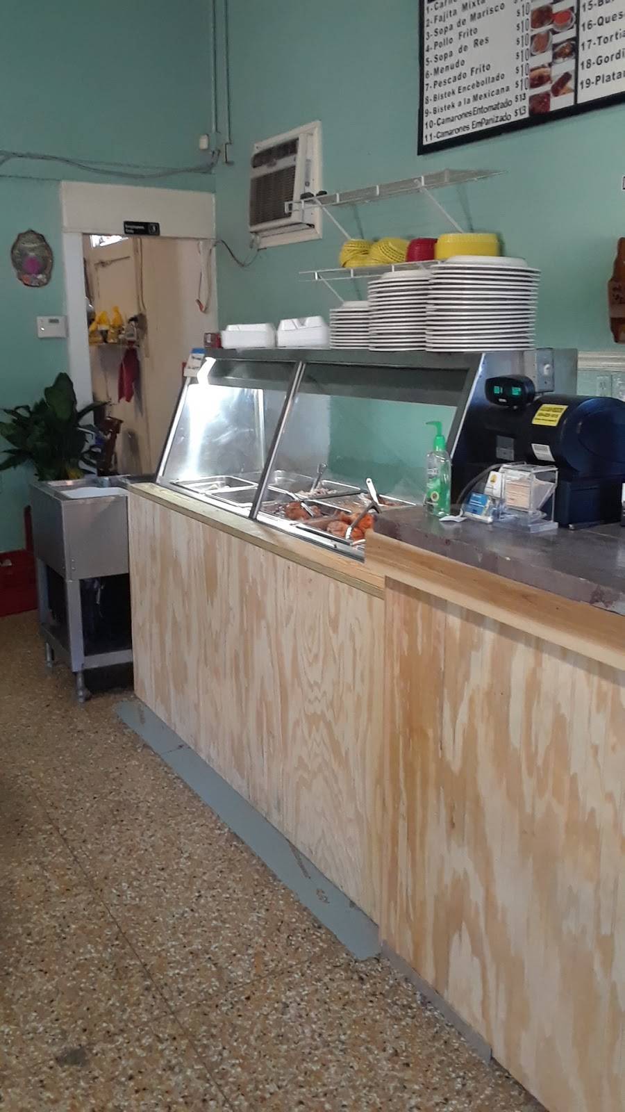 La Fogata Grill | restaurant | 2201 Elysian Fields Ave, New Orleans, LA 70117, USA | 5049426663 OR +1 504-942-6663