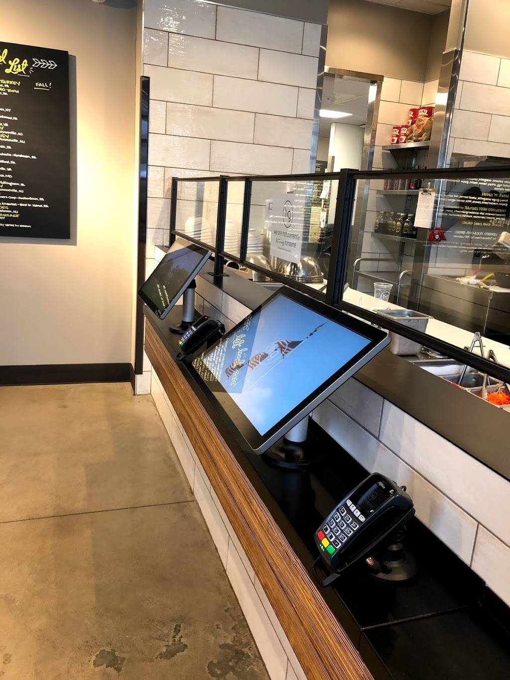 honeygrow | restaurant | 8399 Leesburg Pike, Vienna, VA 22182, USA | 5712824208 OR +1 571-282-4208