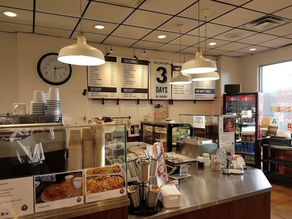 Fork-in Aussie Pie® Kitchen | restaurant | 11918 Aviation Blvd, Inglewood, CA 90304, USA | 4243488060 OR +1 424-348-8060