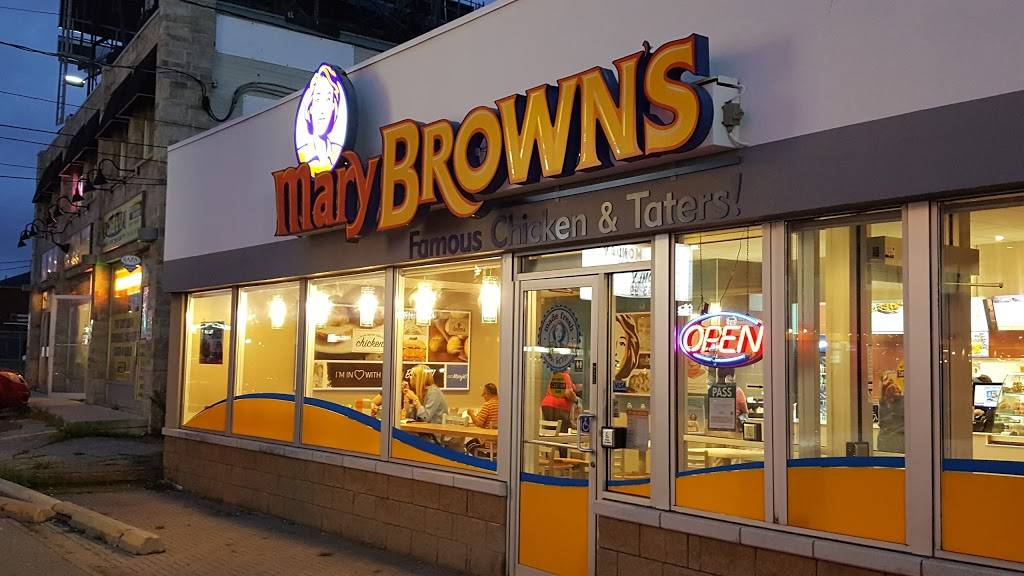 Mary Browns Chicken & Taters | restaurant | 3199 Dufferin St, North York, ON M6A 2T2, Canada | 4167870739 OR +1 416-787-0739