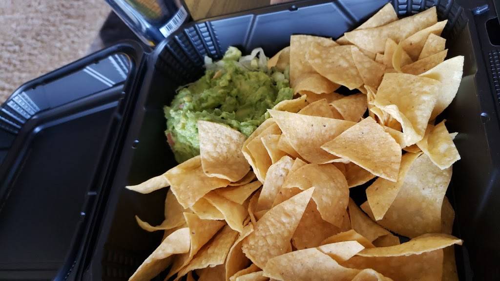 Santiagos Mexican Restaurant | restaurant | 1380 W 104th Ave, Northglenn, CO 80234, USA | 3032557945 OR +1 303-255-7945