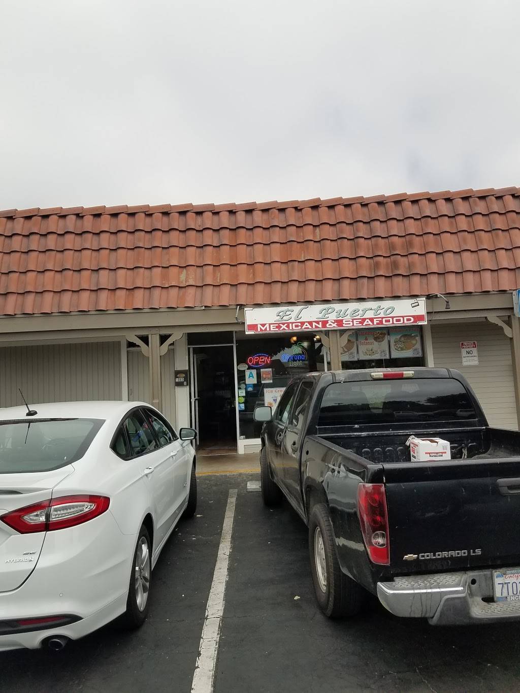 El Puerto Mexican & Seafood | restaurant | 1065 Carlsbad Village Dr D, Carlsbad, CA 92008, USA | 7607293339 OR +1 760-729-3339