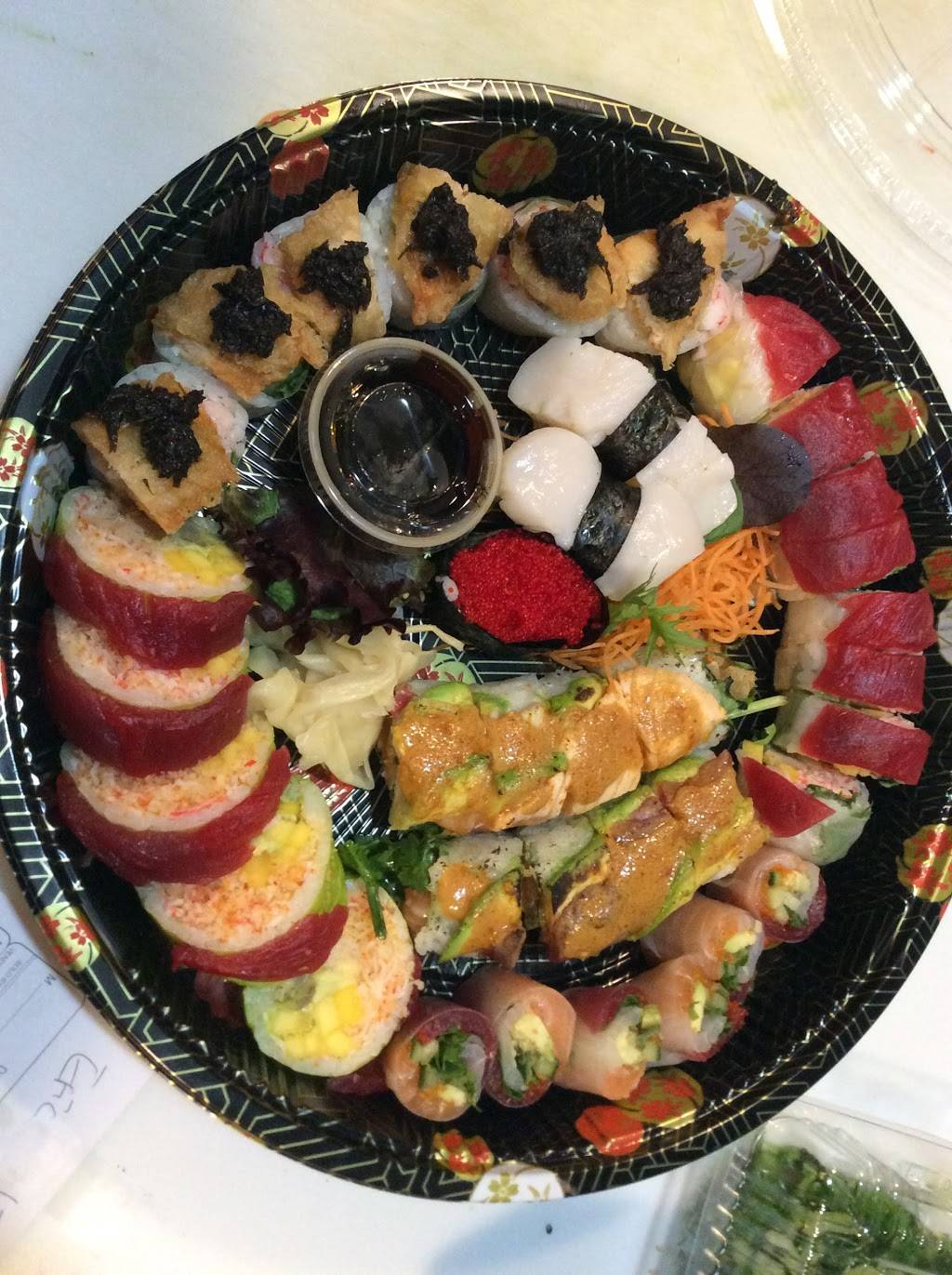 Sushi Selection | restaurant | 305 Boulevard Curé-Labelle, Sainte-Thérèse, QC J7E 0C1, Canada | 4504191211 OR +1 450-419-1211