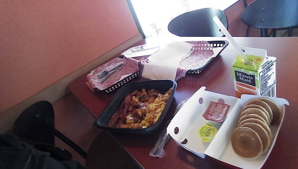 Jack in the Box | restaurant | 22664 Ventura Blvd, Woodland Hills, CA 91364, USA | 8182243460 OR +1 818-224-3460