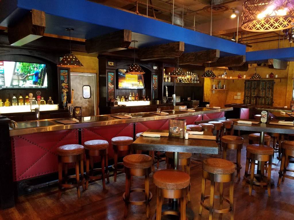 Chevys Fresh Mex | restaurant | 12547 FL-535, Lake Buena Vista, FL 32836, USA | 4078271052 OR +1 407-827-1052