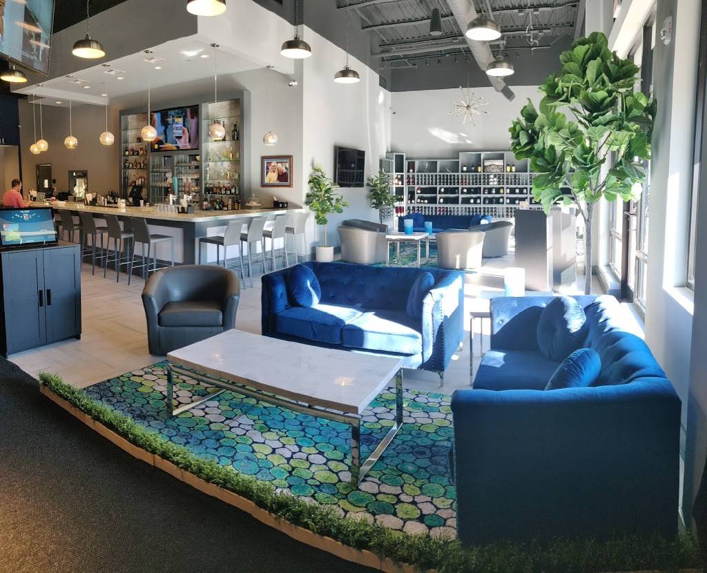 Rounds Golf & Lounge | restaurant | 6801 Parker Farm Dr, Wilmington, NC 28403, USA | 9108393006 OR +1 910-839-3006