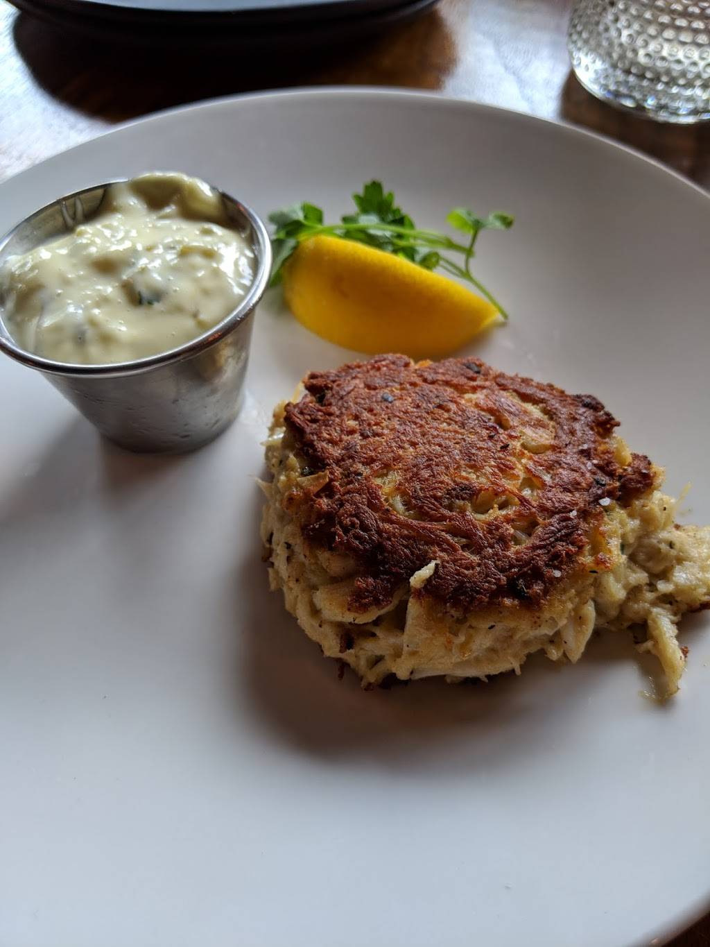 Pearl Tavern | restaurant | 1672 NW Chipman Rd, Lees Summit, MO 64081, USA | 8163471986 OR +1 816-347-1986