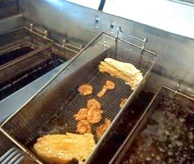 Sharks Chicken, Fish, & Shrimp | restaurant | 1064 E Hudson St, Columbus, OH 43211, USA | 6142686905 OR +1 614-268-6905