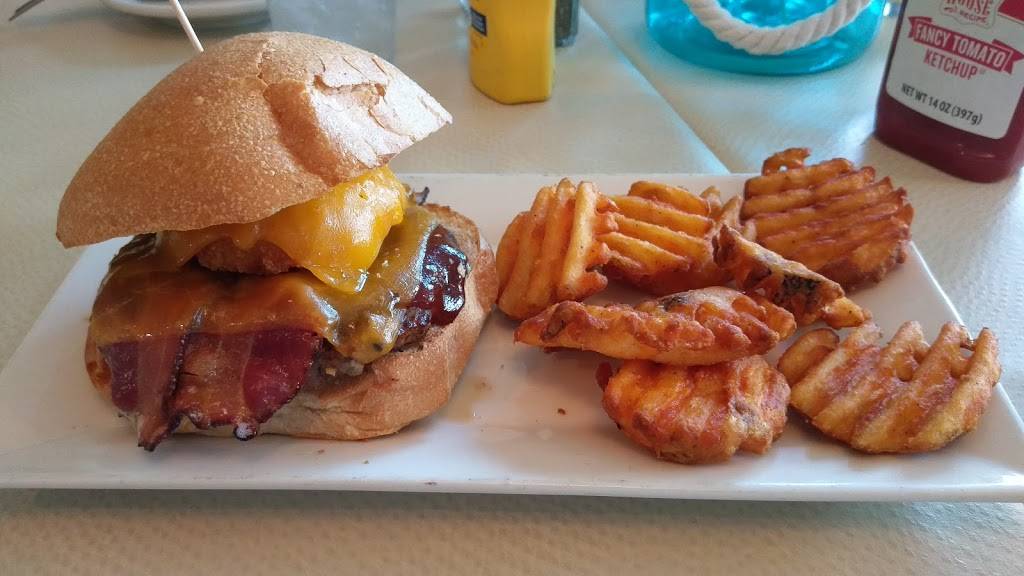 The Village Restaurant & Lounge | restaurant | 6576 Maddox Blvd, Chincoteague, VA 23336, USA | 7573365120 OR +1 757-336-5120