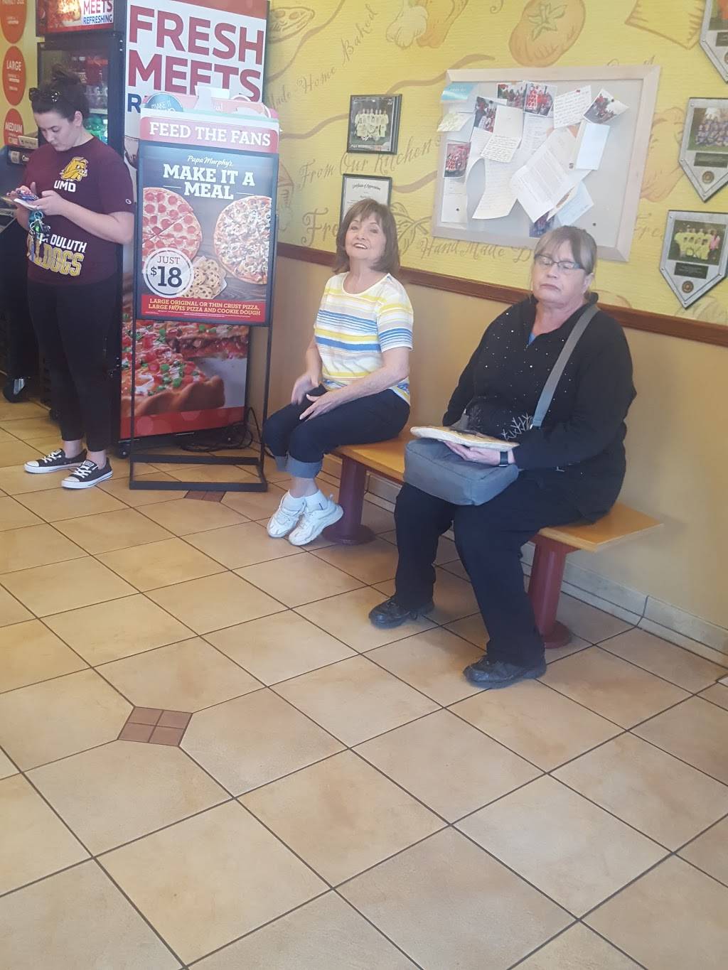 Papa Murphys | Take N Bake Pizza | meal takeaway | 740 County Hwy 10, Blaine, MN 55434, USA | 7632835965 OR +1 763-283-5965