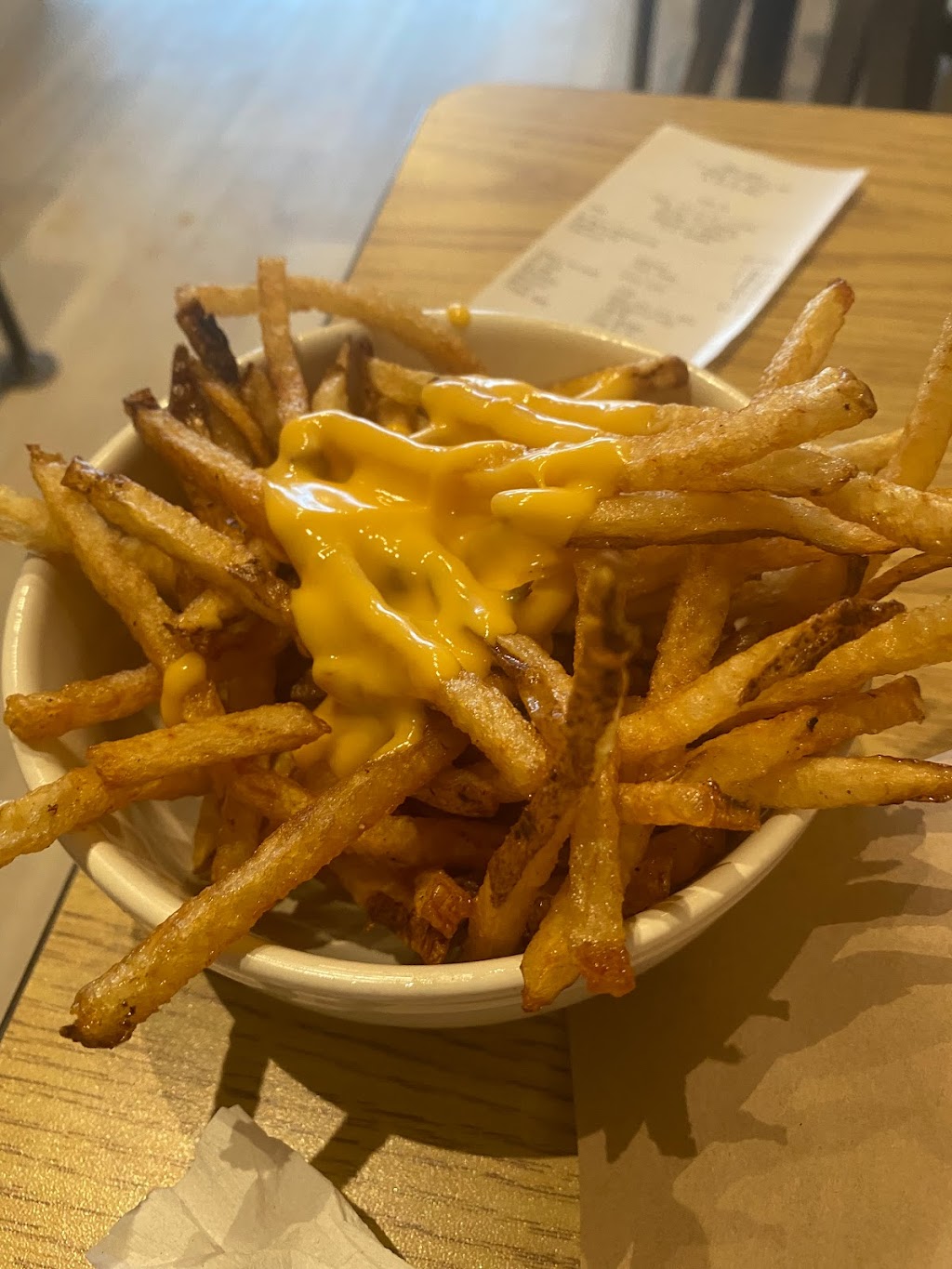 Bobby Yanks Burgers | restaurant | 11121 Health Park Blvd Suite 300, Naples, FL 34110, USA | 2393258654 OR +1 239-325-8654