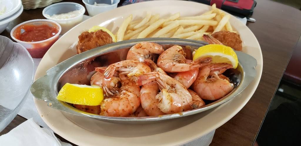 Shrimp R Us More | restaurant | 765 3rd Ave, Welaka, FL 32193, USA | 3864677111 OR +1 386-467-7111