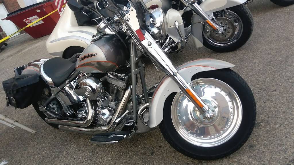 Corner Inn | restaurant | 118 S Magnolia St, Elmwood, IL 61529, USA | 3097411032 OR +1 309-741-1032