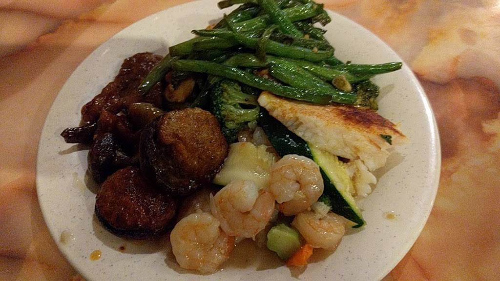 Oriental Palace Buffet | restaurant | 3364 Warren Rd, Cleveland, OH 44111, USA | 2166719988 OR +1 216-671-9988
