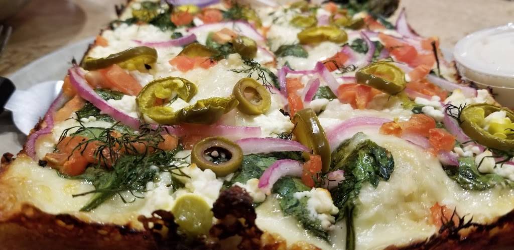 Buddys Pizza | restaurant | 31646 Northwestern Hwy, Farmington Hills, MI 48334, USA | 2488554600 OR +1 248-855-4600