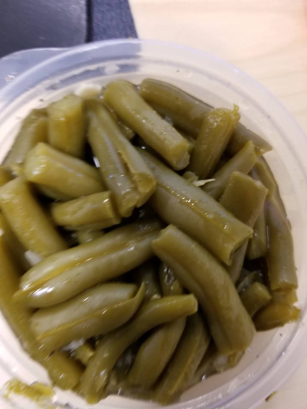 KFC | restaurant | 606 Broadhollow Rd, Melville, NY 11747, USA | 6312933496 OR +1 631-293-3496