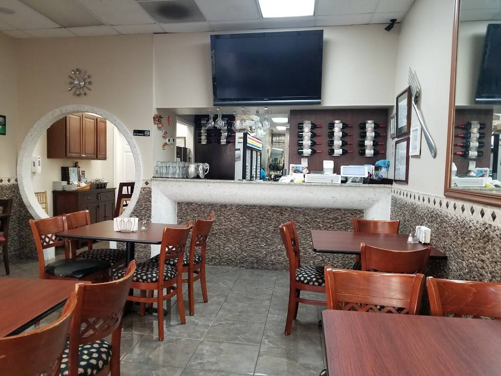 Arepas Capitol | restaurant | 14091 Noblewood Plaza, Dale City, VA 22193, USA | 5714027297 OR +1 571-402-7297