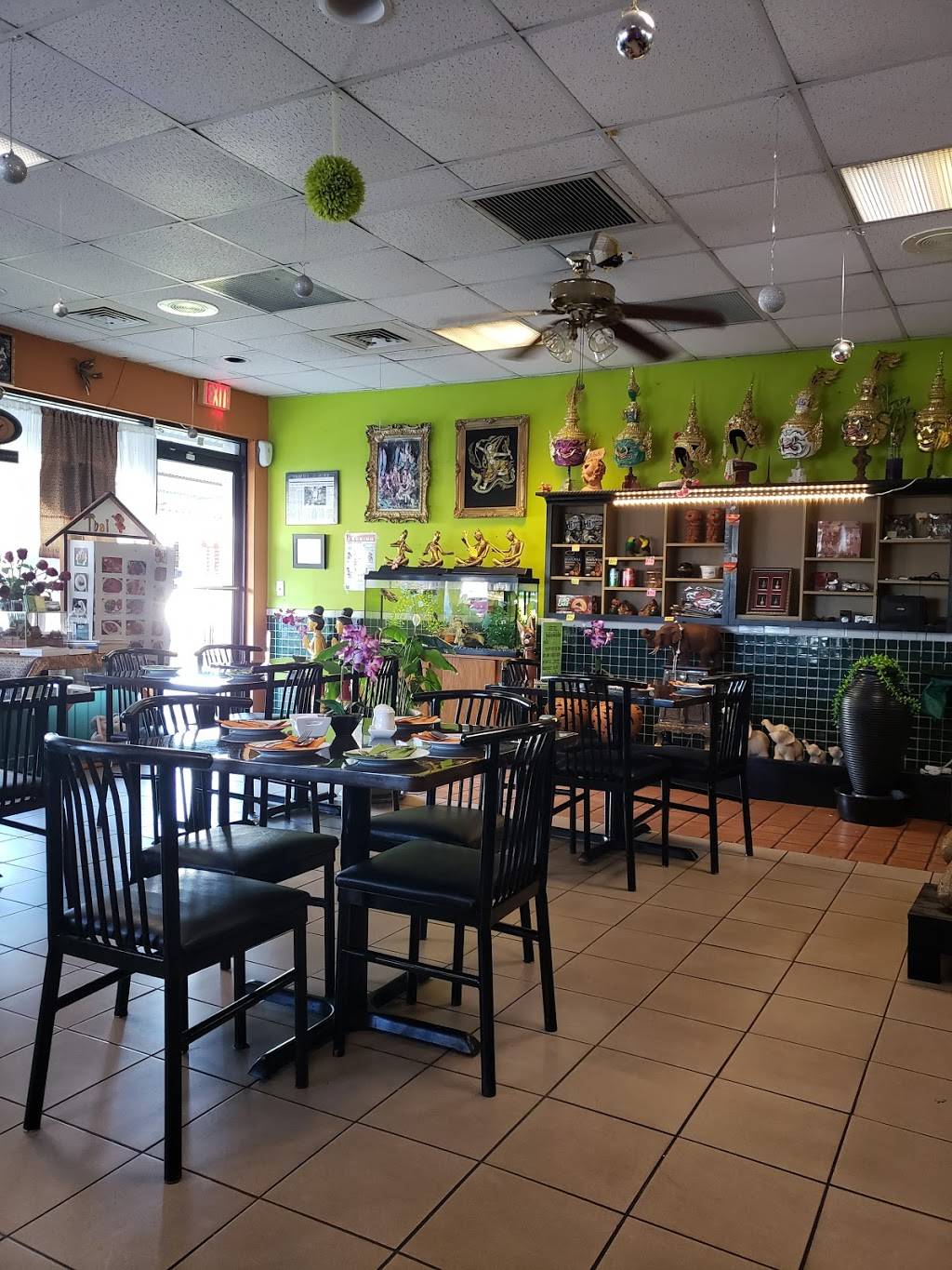 Sila Thai Restaurant | restaurant | 3828 49th St N, St. Petersburg, FL 33709, USA | 7274988560 OR +1 727-498-8560