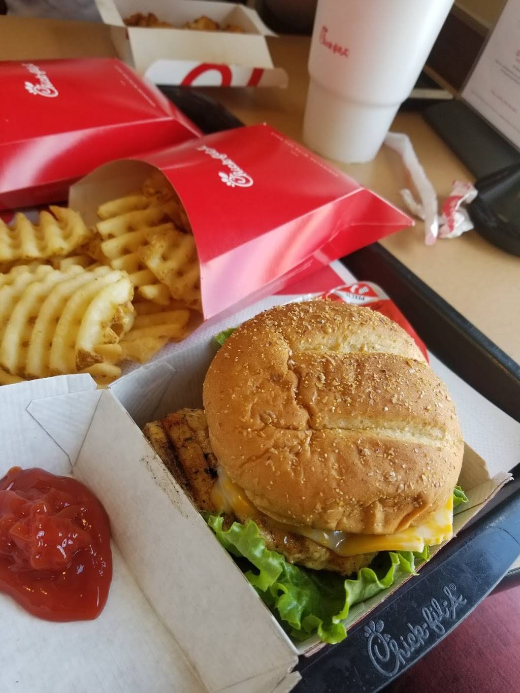 Chick-fil-A | restaurant | 18323 Gulf Fwy, Webster, TX 77598, USA | 2814881112 OR +1 281-488-1112