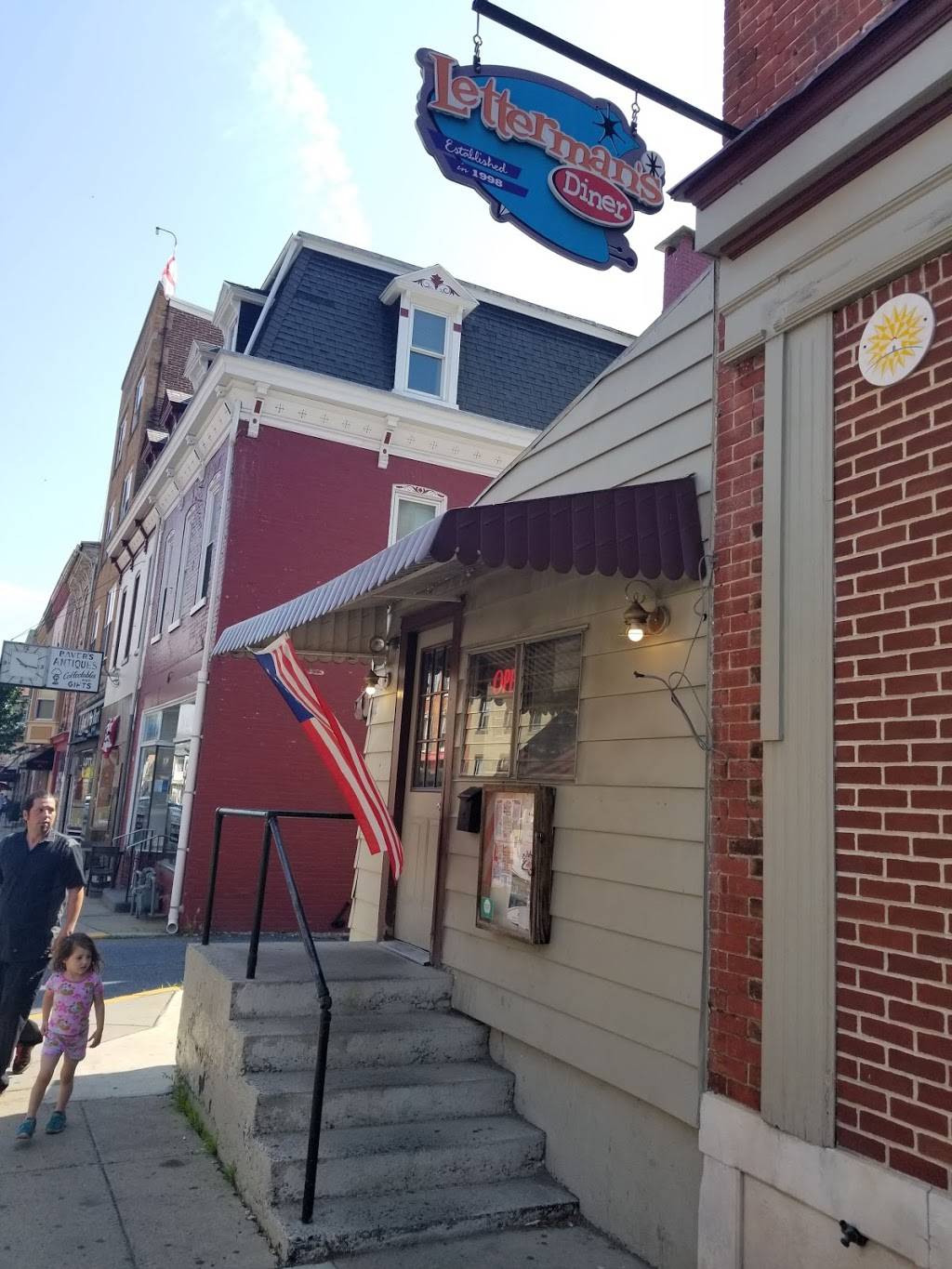 Lettermans Diner | restaurant | 242 W Main St, Kutztown, PA 19530, USA | 6106833879 OR +1 610-683-3879