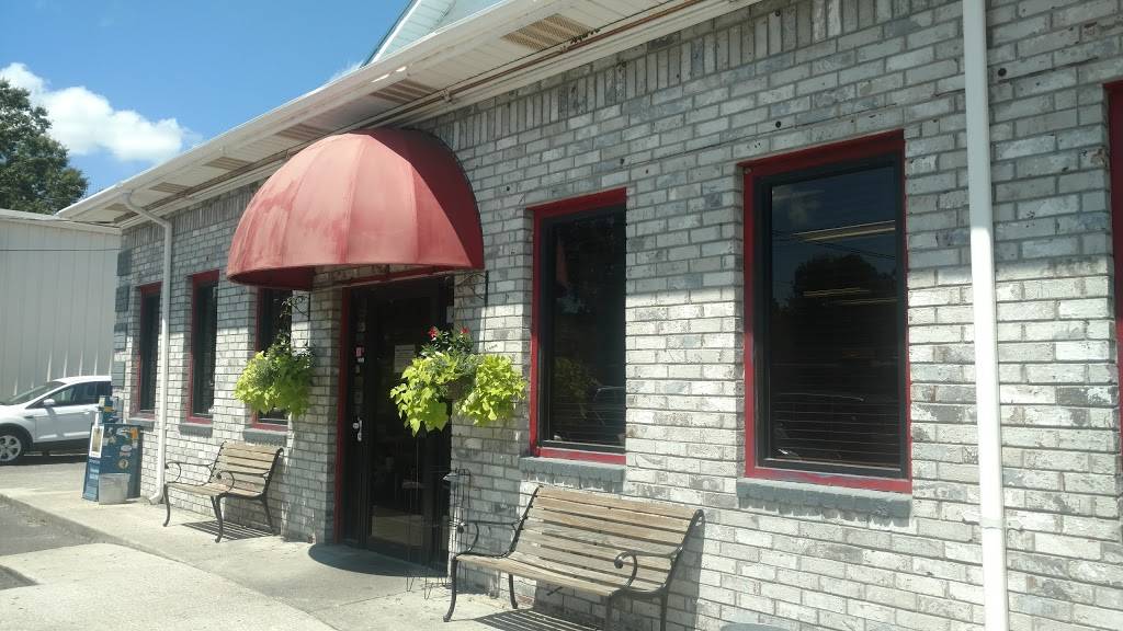 Early Bird Diner | restaurant | 1644 Savannah Hwy, Charleston, SC 29407, USA | 8432772353 OR +1 843-277-2353