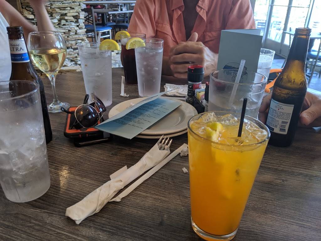 Portside Grill on Urbanna Creek | restaurant | 25 Cross St, Urbanna, VA 23175, USA | 8046956240 OR +1 804-695-6240