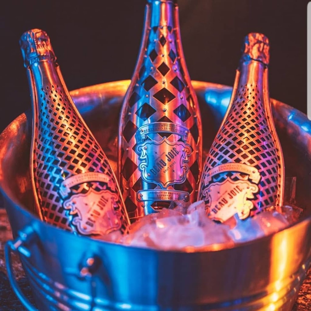 Tampa Gold Club Gentlemans Club & Steakhouse | night club | 6222 E Adamo Dr, Tampa, FL 33619, USA | 8134434492 OR +1 813-443-4492