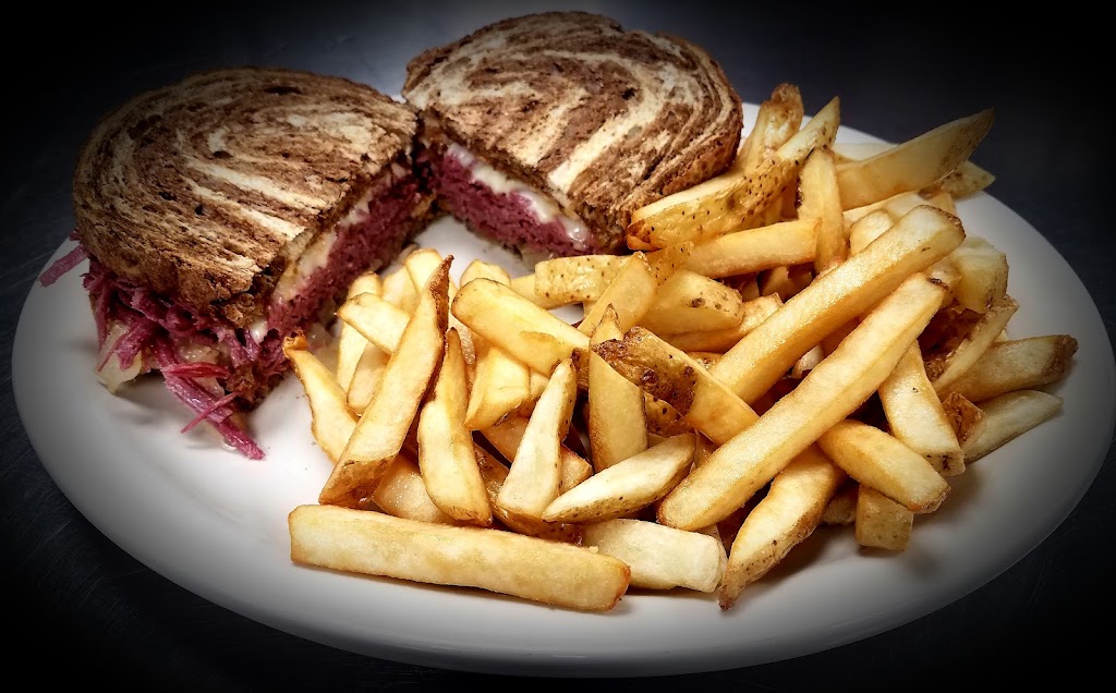 Duck Lake Tavern | restaurant | 20985 27 1/2 Mile Rd, Albion, MI 49224, USA | 5178574700 OR +1 517-857-4700