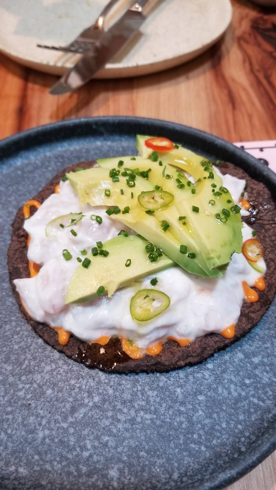 Suerte | restaurant | 1800 E 6th St, Austin, TX 78702, USA | 5129530092 OR +1 512-953-0092