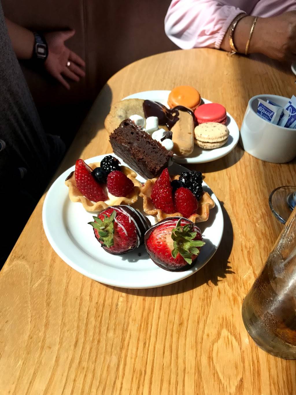 Moonraker | restaurant | 105 Rockaway Beach Ave, Pacifica, CA 94044, USA | 6505577025 OR +1 650-557-7025