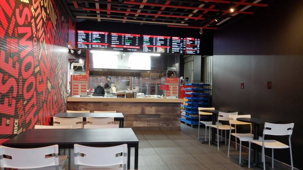 Grillies(Bayview) | restaurant | 1560 Bayview Ave, Toronto, ON M4G 3B8, Canada | 6477481236 OR +1 647-748-1236