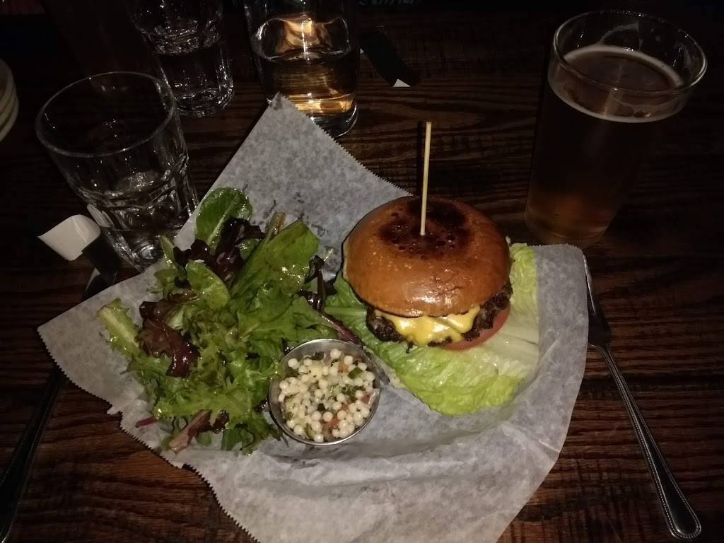 Commercial Taphouse and Grill | restaurant | 111 N Robinson St, Richmond, VA 23220, USA | 8043596658 OR +1 804-359-6658