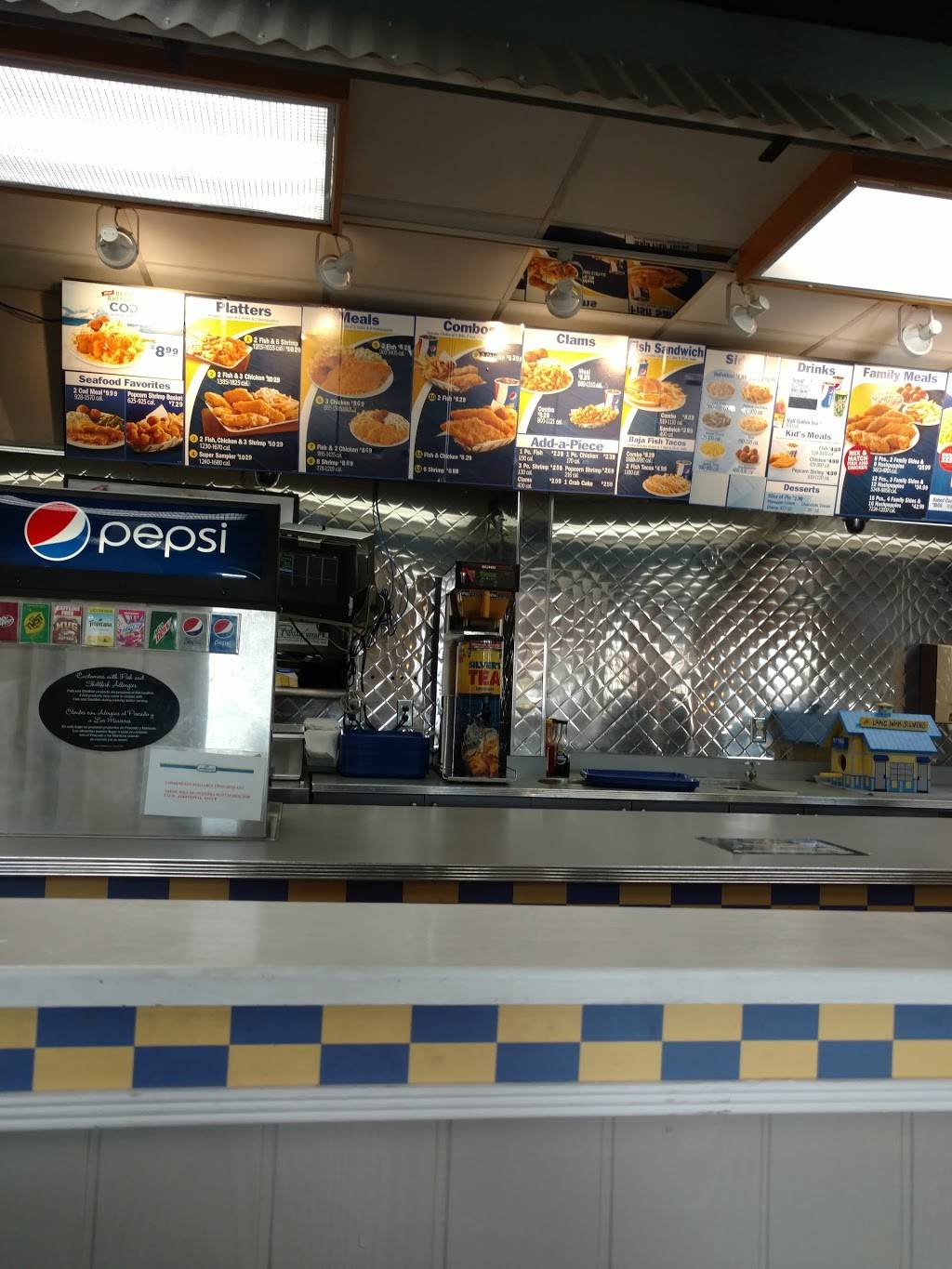 Long John Silvers | restaurant | 1049 3rd Ave, Chula Vista, CA 91911, USA | 6194206328 OR +1 619-420-6328