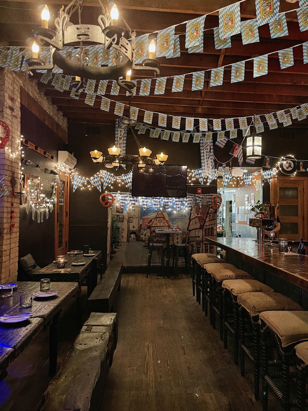 BRONWYN Restaurant | restaurant | 255 Washington St, Somerville, MA 02143, USA | 6177769900 OR +1 617-776-9900